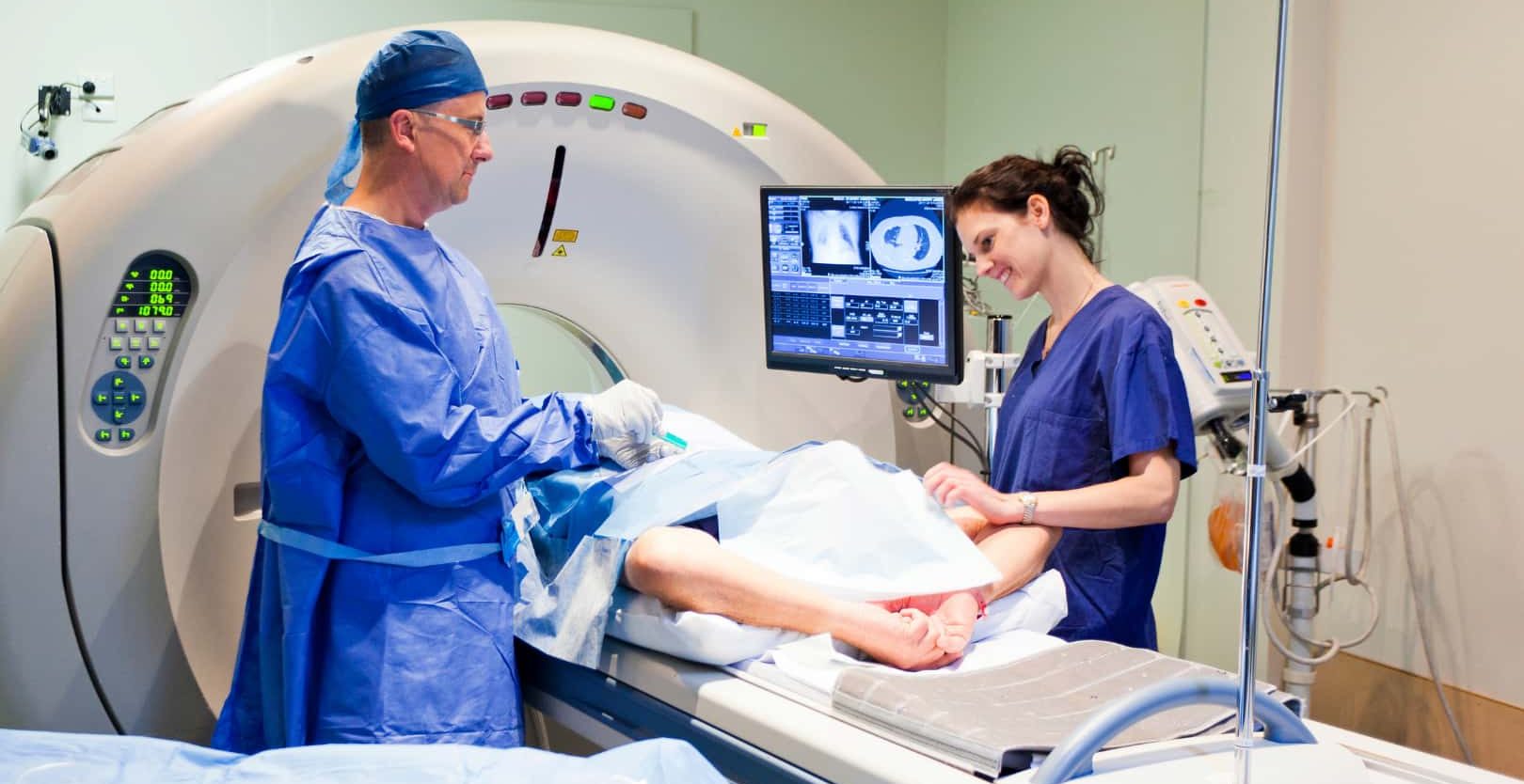 Diferencia entre un Médico Radiólogo y un Técnico Radiólogo - RABRU